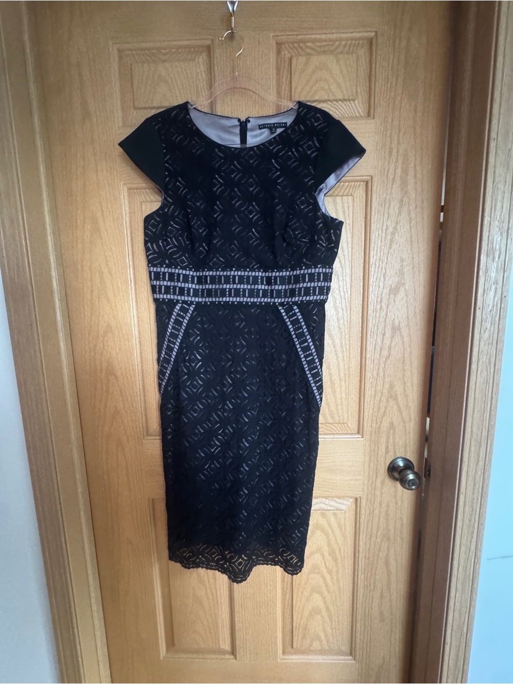 ANTONIO MELANI Black Lace Midi Dress with Contrast Trim